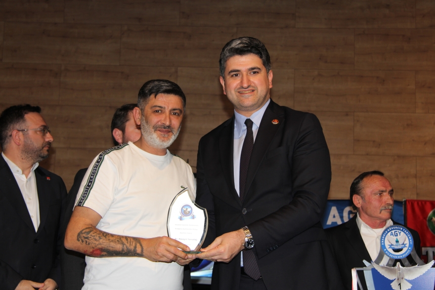CHP  Ataşehir Belediye Başkan Adayı Onursal Adıgüzel