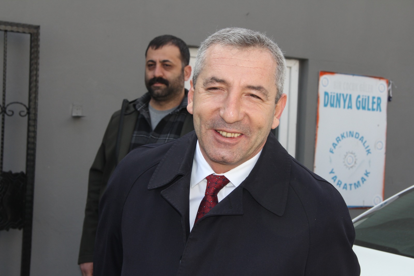 Memleket Partisi Ataşehir Belediye Başkan Adayı Reşat Şahin Öztürk, başvuru sonrasında basın mensuplarına açıklamada bulundu.