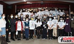 Öğrenciler Tübitak 4006 Bilim Fuarı'nda Yeteneklerini Sergiledi