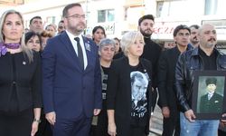 CHP Ataşehir, Atatürk'e saygı nöbeti başlattı