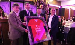 Ataşehir Amatör Spor Kulüpler Birliği İftar'da Onursal Adıgüzel'i Ağırladı