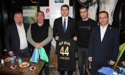 Onursal Adıgüzel, Ataşehir Amatör Spor Kulüpleri Platformu üyeleriyle buluştu