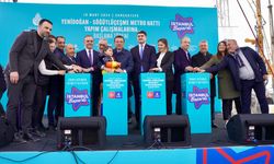 Onursal Adıgüzel, Ataşehir'e entegre olacak metro hattının ilk etap törenine katıldı