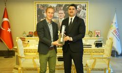Kardeş Kent Belediye Başkanı Daniel Zimmermann'dan Başkan Onursal Adıgüzel'e tebrik ve işbirliği ziyareti