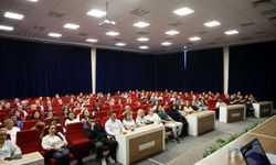 Ataşehir'de belediye personeline etik eğitimi verildi