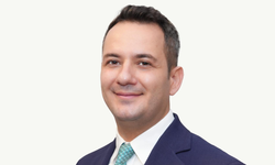 Genç Avukat Atakan Anıl Dizdaroğlu, CHP Ataşehir İlçe Başkanlığına adaylığını açıklıyor