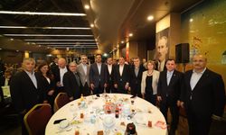 AK PARTİ, ATAŞEHİRLİ MUHTARLARI AĞIRLADI