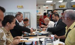 Başkan Vekilleri Nuri Aslan ve Murat Güneş, Halkın Sofrasında Buluştu