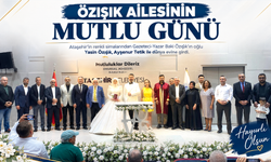 Bir Nikâh, Çok Renkli Bir Buluşma: Ataşehir Siyaseti Aynı Salonda