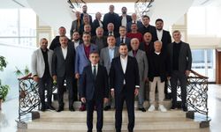 Ataşehir Trabzonlular Derneği’nden Serdar Orhan’a tebrik ziyareti