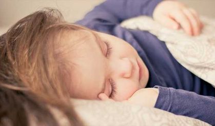 Salgın sürecinde çocuklarda artan dijital alışkanlıklar uyku sorunlarına yol açıyor