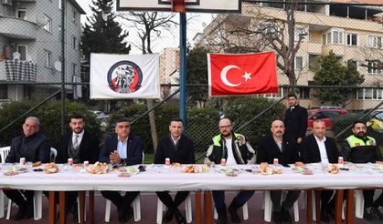 CHP İstanbul İl Başkanı Özgür Çelik, Ataşehir'de Motosikletli Kuryeler Derneği'nin iftarına katıldı
