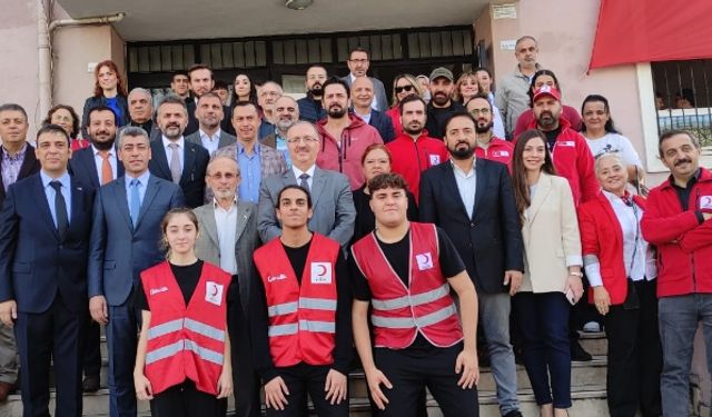 Kızılay Haftası Ataşehir'de etkinliklerle kutlandı