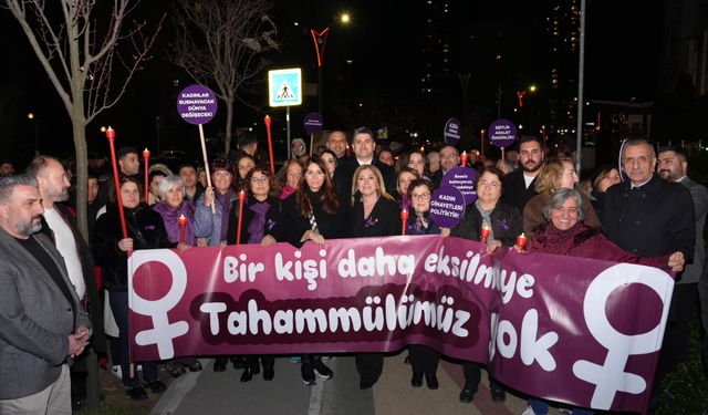 CHP Kadın Kolları'ndan 8 Mart Yürüyüşü ve Açıklaması