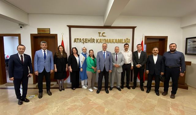 Ataşehir Kaymakamı Bekir Dınkırcı, Kaymakamlık Personeli ve Kurum Amirleri ile Bayramlaştı