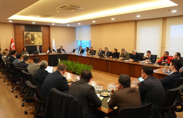 Başkan Adıgüzel, Ataşehir için ekibiyle istişare ve değerlendirme toplantılarını sürdürüyor