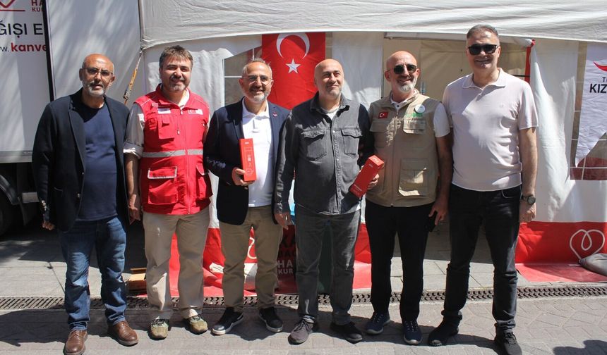 İHH ATAŞEHİR TEMSİLCİLİĞİ - ATAŞEHİR GÜMÜŞHANELİLER DERNEĞİ ORTAK KAN BAĞIŞI KAMPANYASI DÜZENLEDİ
