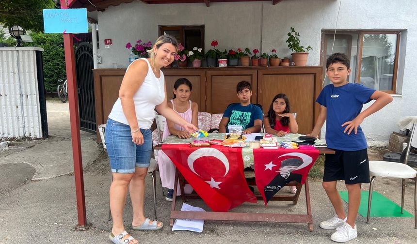 Minik Yüreklerden Üniversite Öğrencilerine Anlamlı Destek
