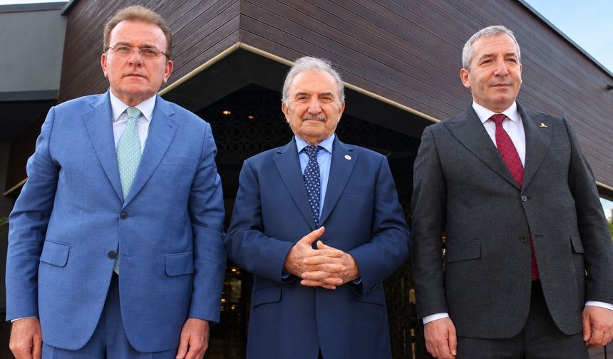 Ataşehir’de üç genel başkan bir araya geldi: İttifak ve ortak hareket zemini masaya yatırıldı