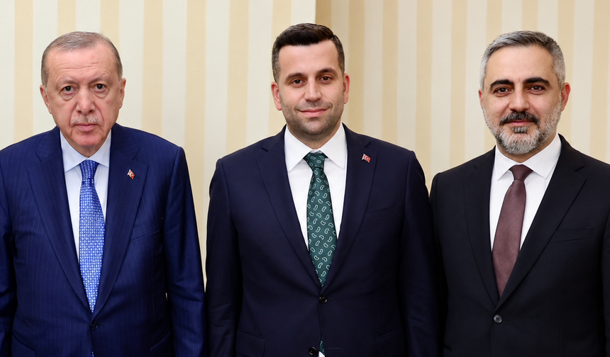 Cumhurbaşkanı Erdoğan, Ataşehir Belediye Başkan Vekili Serdar Orhan ve Burak Çifci'yi kabul etti