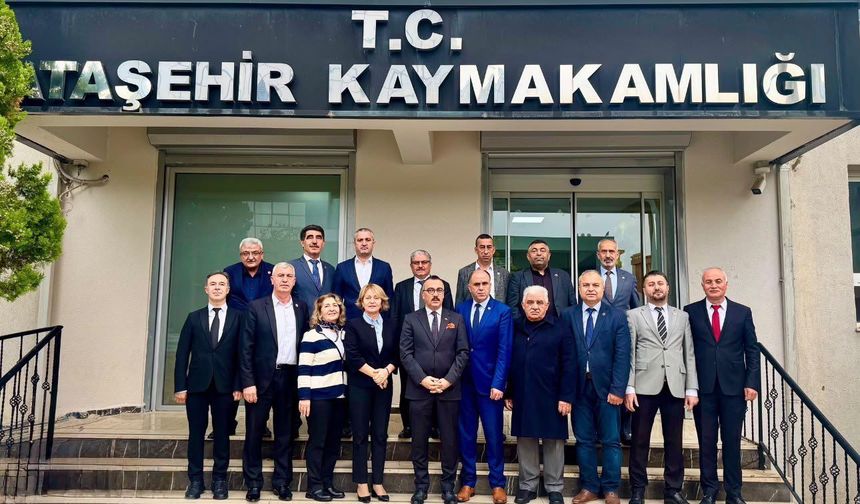 Ataşehir’de Muhtarlar Günü Tören ve Ziyaretlerle Kutlandı
