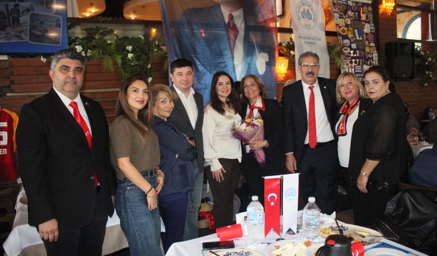 Ataşehir Eğitim Derneği ile Suadiye Sahil Lions Kulübü'nden eğitime destek buluşması